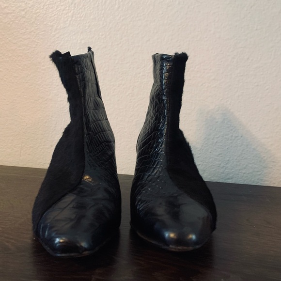 ZOU XOU Black Boot Combined texturized Boots. Size 7 - Picture 7 of 9